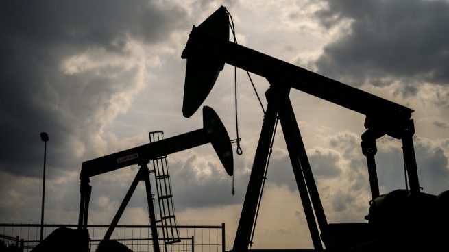 Las bolsas europeas registran fuertes repuntes mientras caen los precios del petróleo