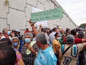 Consejo Legislativo de Barinas suspendió su sesión para evadir protesta por bombonas de gas “desaparecidas”