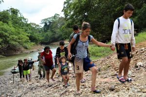 Visas impuestas por México y países centroamericanos a venezolanos los obliga a emigrar por vías peligrosas