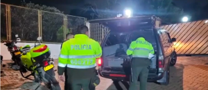 Coche fúnebre persiguió a prestigiosa periodista colombiana porque “iba a buscar un muerto en su casa” (VIDEO)