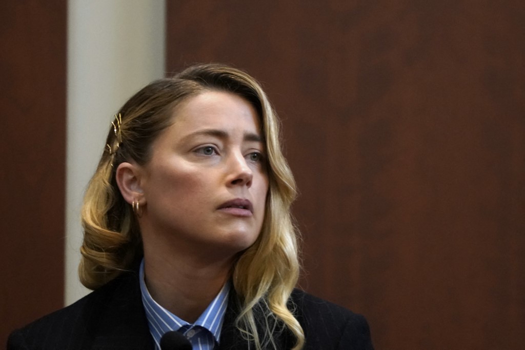 ¿Por qué se desconfía del testimonio de Amber Heard?