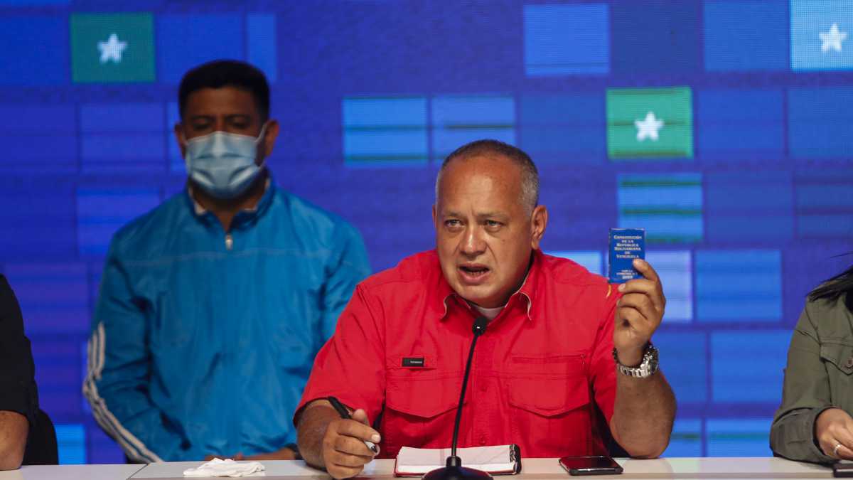 “Ojalá no vayan a asesinarlo”: Diosdado Cabello sobre seguridad de Gustavo Petro