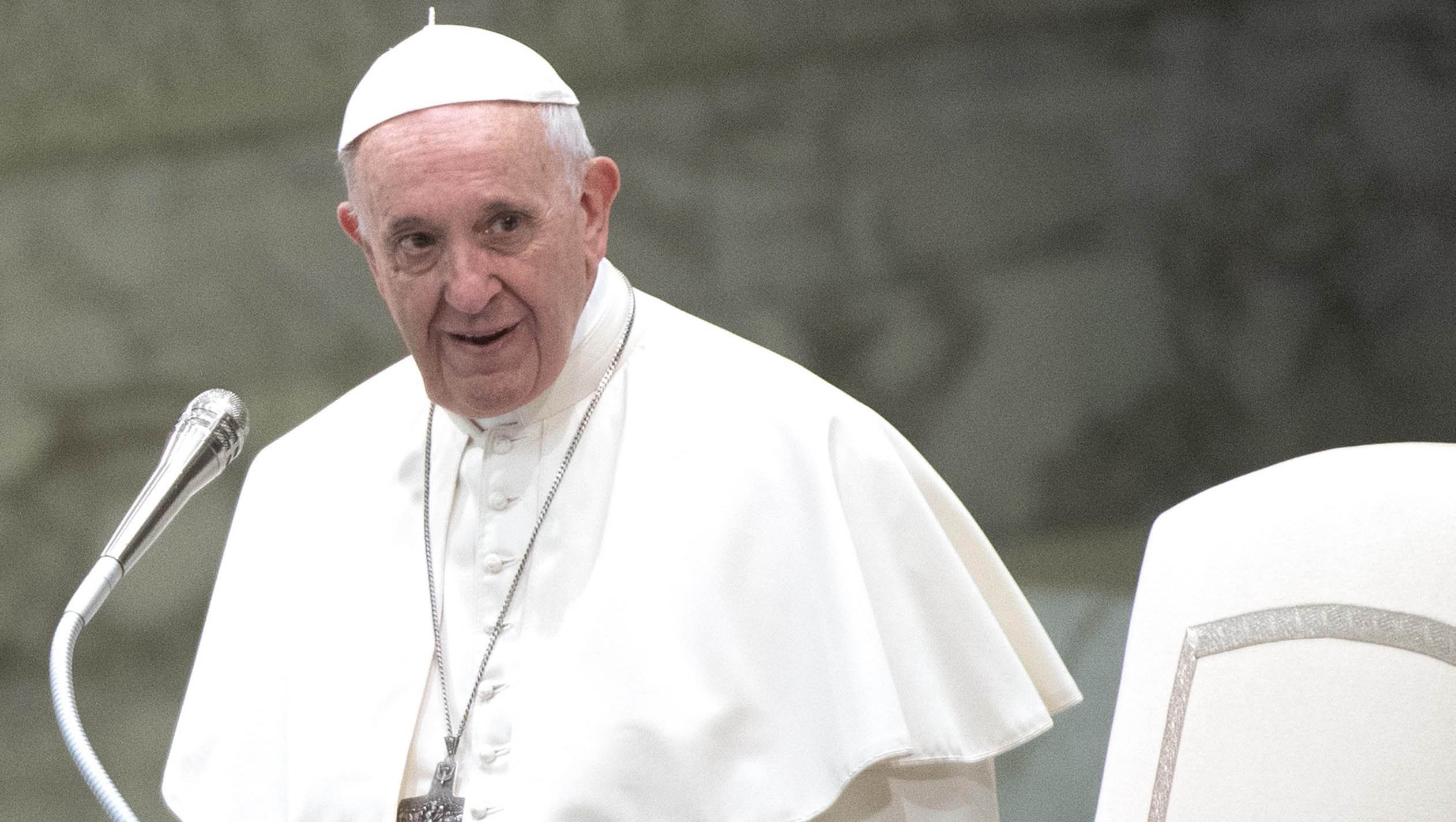 El papa Francisco pide que los padres no sean ansiosos y sobreprotectores