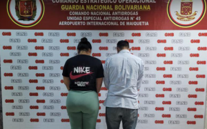 Detenidos en Maiquetía con más de 100 visas mexicanas falsas