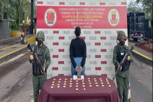 Capturaron a una mujer en Táchira con 42 dediles de cocaína en su estómago (FOTO)