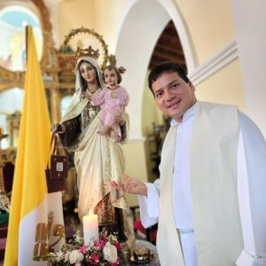 Alertan sobre amenazas de muerte al padre Marcos Galvis por construir una capilla en Barinas