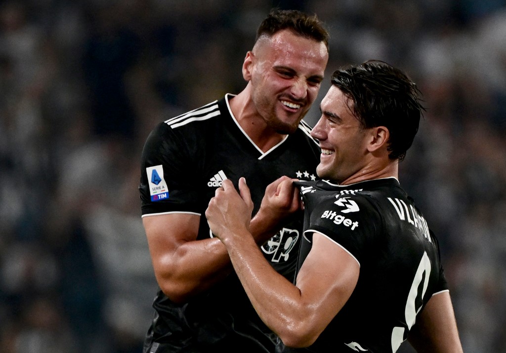 Vlahovic y Miretti lideraron la victoria de Juventus sobre Spezia
