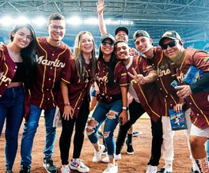 Celebraron el Día de la Venezolanidad en juego de las Grandes Ligas (VIDEO)