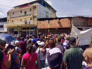 Represión policial impidió que marcha de trabajadores públicos en Aragua llegara a la inspectoría