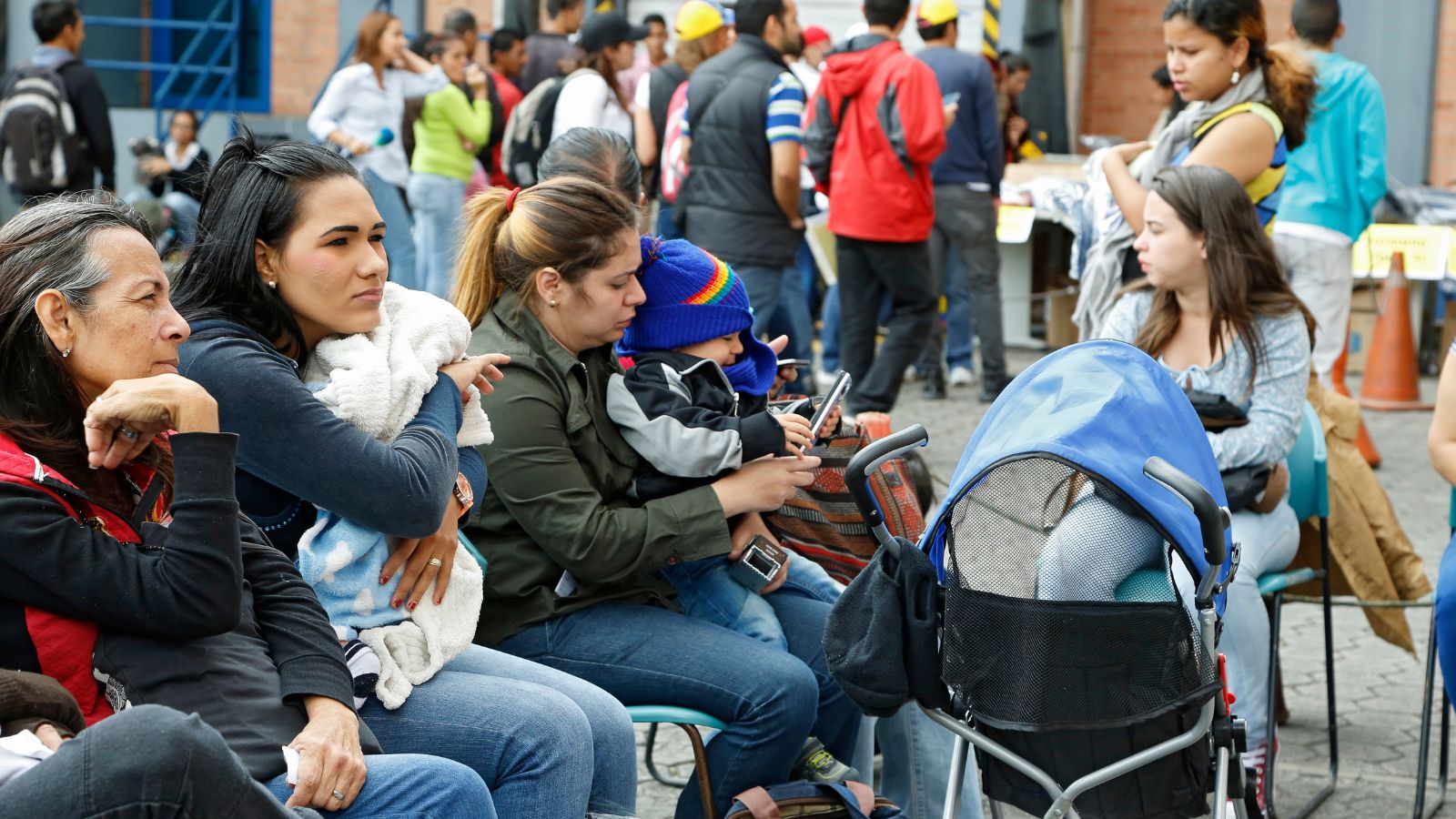 Los migrantes venezolanos, víctimas de la desigualdad laboral: las causas que los afectan