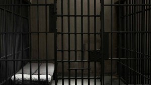 Capellán de una cárcel en California usó la fe para abusar de las reclusas