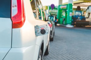 La razón detrás de los nuevos aumentos de la gasolina en EEUU