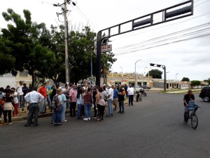Marabinos denuncian complicidad entre Hidrolago y vendedores de agua al norte de la ciudad