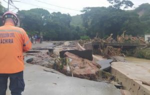Al menos 12 fallecidos y dos desaparecidos tras las intensas lluvias en Táchira