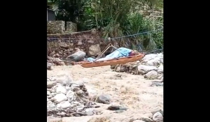 Mérida: Evacúan con cuerdas a personas en estado delicado tras desbordamiento del río (Video)