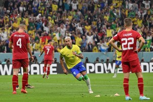 Richarlison derrochó magia y pone a soñar a Brasil