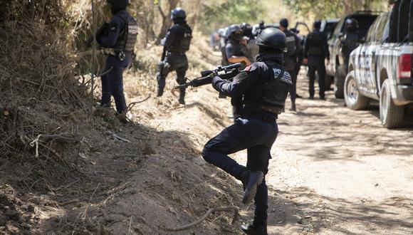 Descubren fosa clandestina con ocho cadáveres en estado mexicano de Michoacán