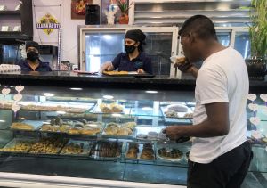 ¿Panaderías de larga data en Caracas disfrutan beneficios de la dolarización?