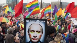 Putin firma nueva ley que prohíbe la propaganda homosexual en Rusia