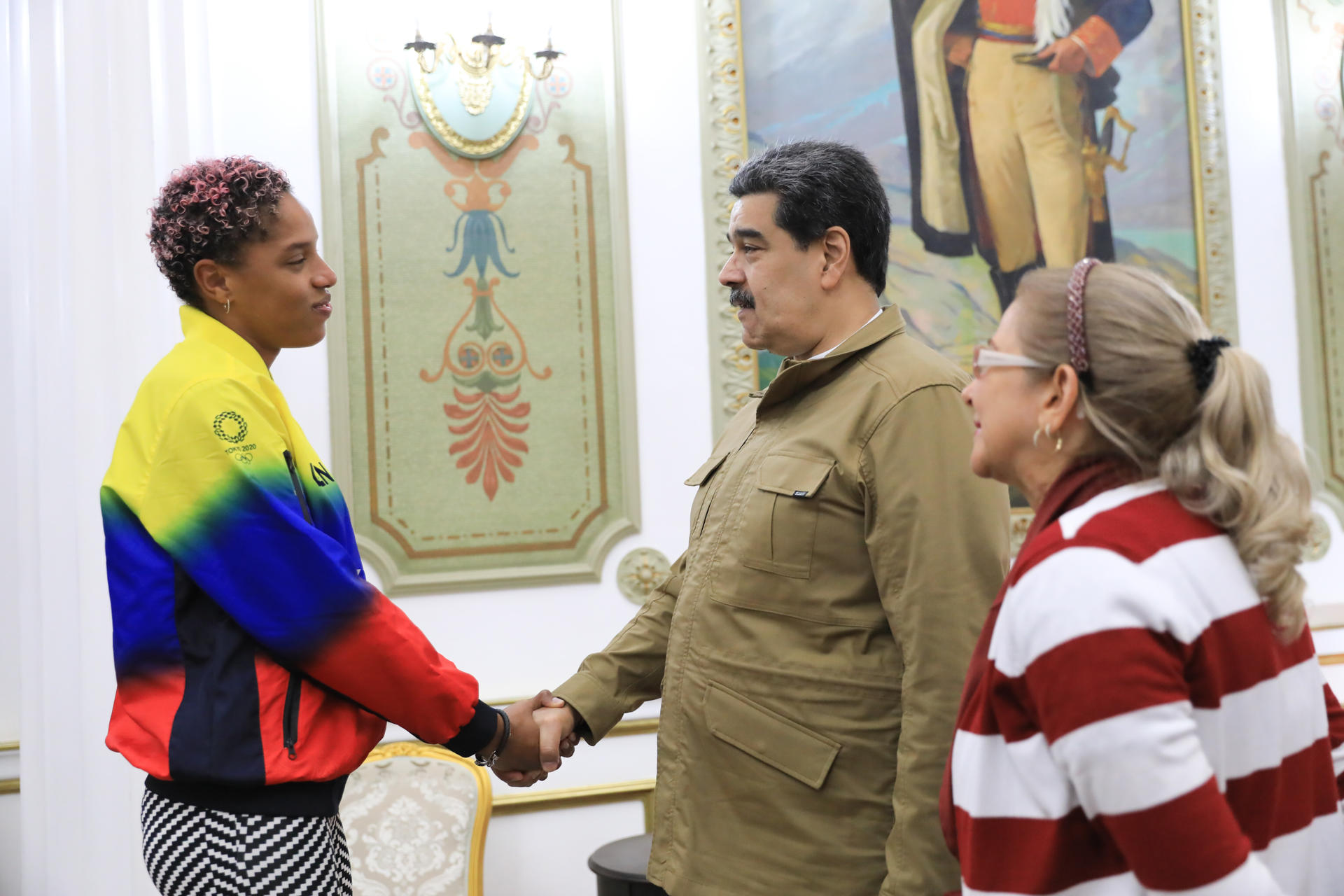 Yulimar Rojas sorprendió con visita exprés a Miraflores