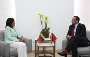 Ministro de Energía de Trinidad iniciará conversaciones con el régimen de Maduro sobre acuerdo de gas en Caracas