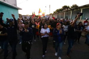 Delsa Solórzano recorrió calles de Coro: Unidos lograremos el cambio en Falcón y Venezuela