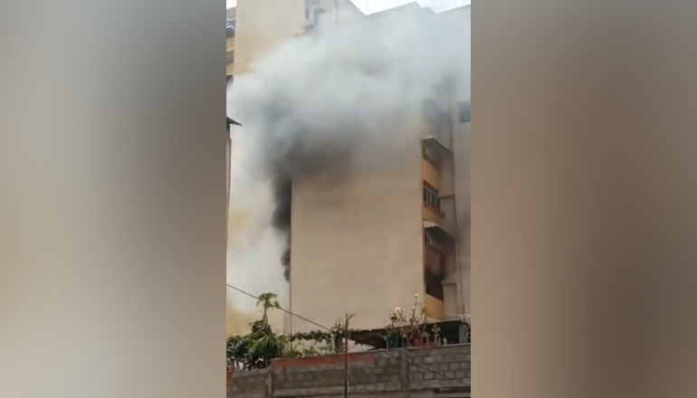 Reportan incendio en un edificio en La Pastora este #12Feb (VIDEO)