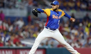 Venezuela negocia con los Tigres otra apertura de Eduardo Rodríguez para el Clásico Mundial