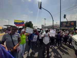 Docentes en Barquisimeto no agachan la cabeza y se mantienen en la calle (Imágenes)