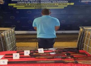Lo detuvieron por traficar armas y 14 mil litros de diésel en Bolívar (Fotos)