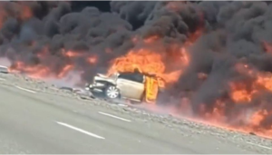 VIDEO: El impactante incendio de un camión cisterna que volcó y estalló en Connecticut