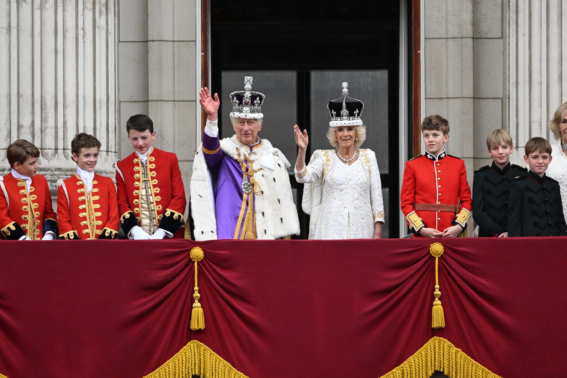 El gesto del rey Carlos III para honrar a la reina Camila a un mes de su coronación