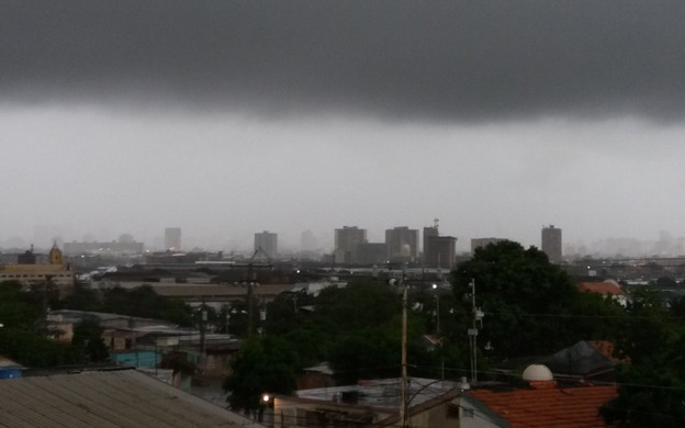 Fuertes lluvias afectaron al menos 10 casas en Maracaibo