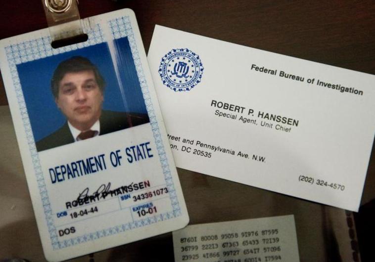 Robert Hanssen, el “espía más dañino del FBI” que traicionó a EEUU por dinero y diamantes murió en prisión