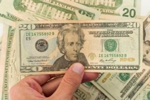 Billetes falsos de 20 dólares circulan en Venezuela: descubre cómo detectarlos