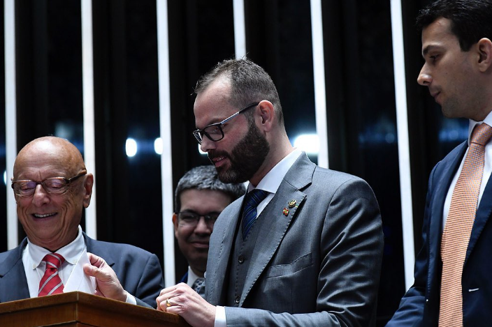 VIDEO: senador brasileño afirmó que visita de Maduro fue una burla a la democracia de su país