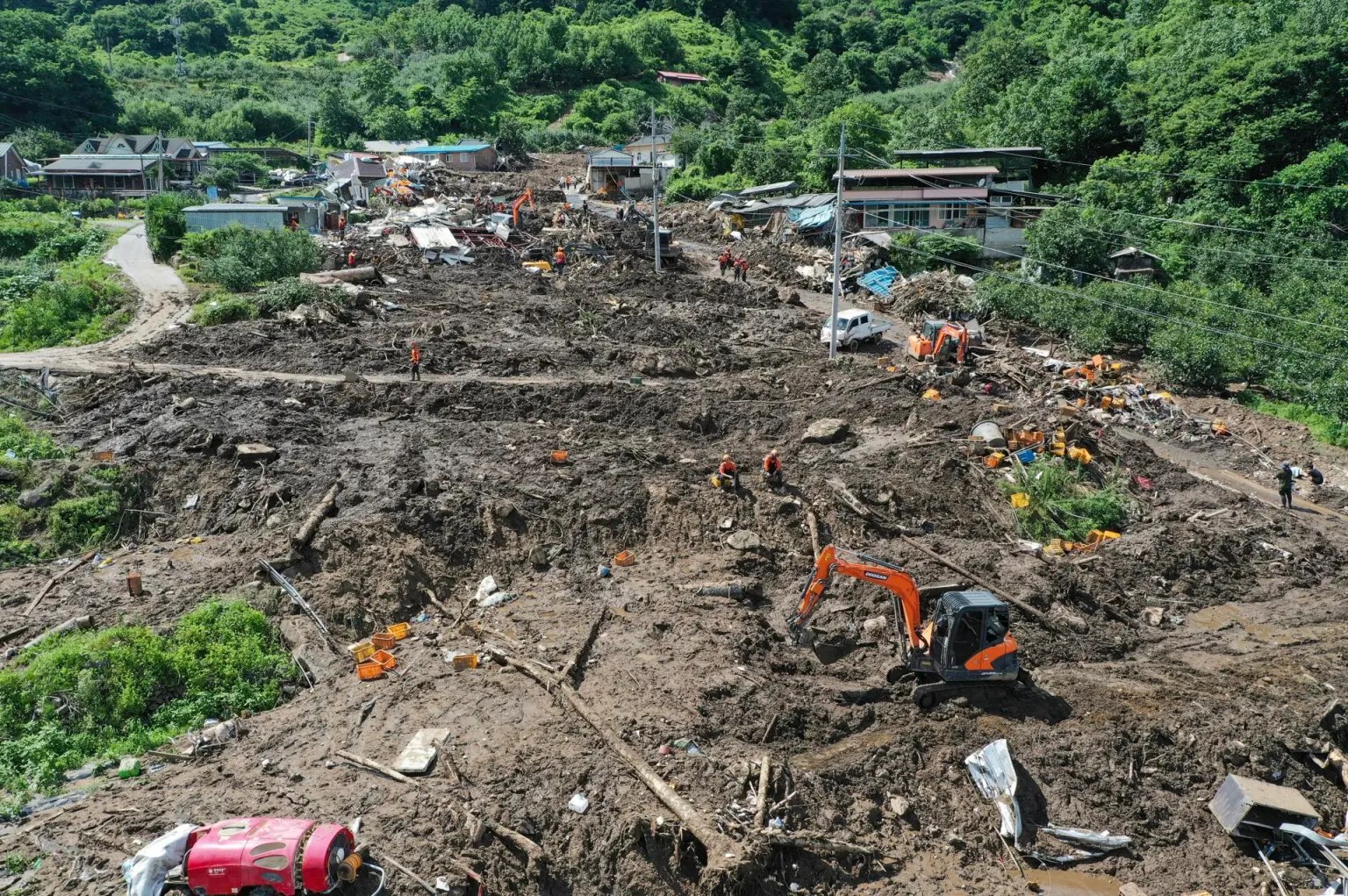 Las lluvias persisten en Corea del Sur y dejan al menos 40 fallecidos
