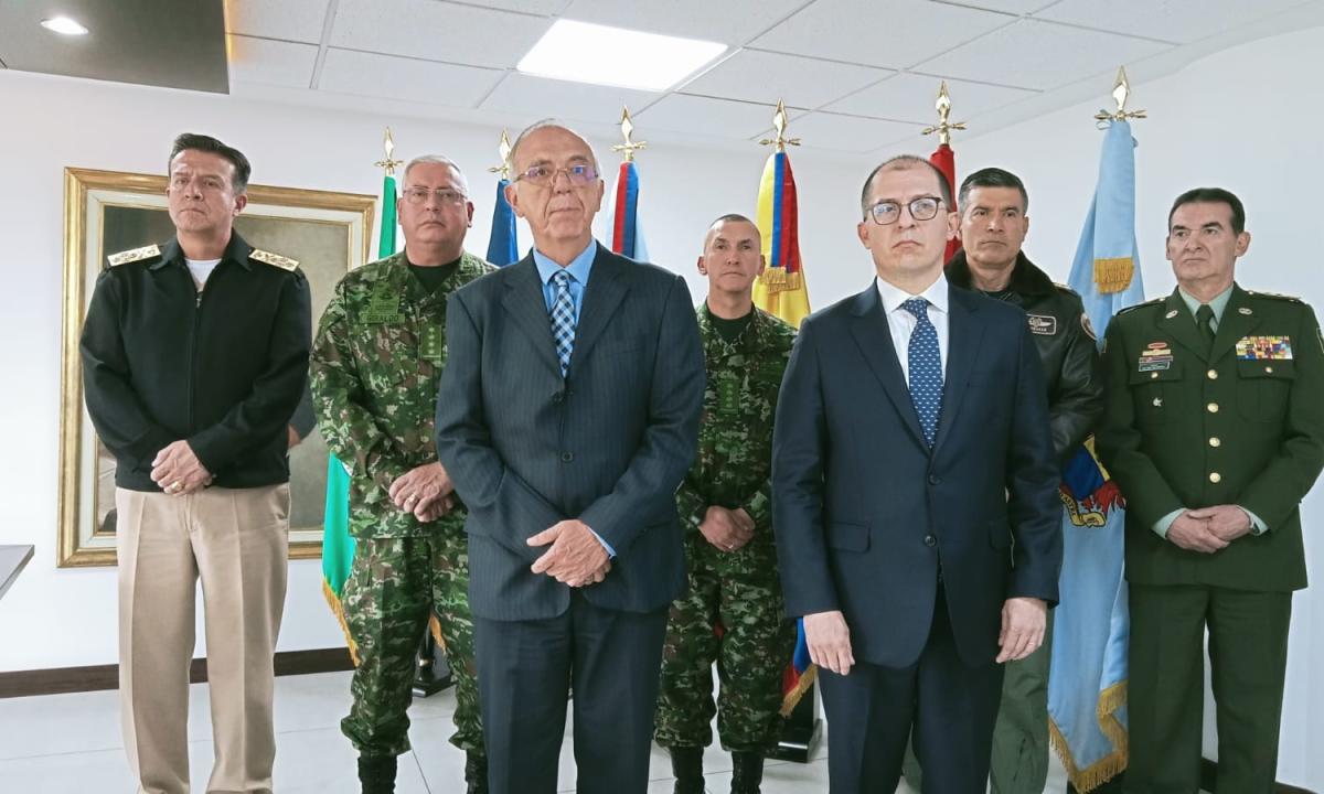 Cúpula militar concluye que no sabe de ningún plan del ELN de atentar a fiscal colombiano