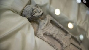 La Nasa estudiará cadáveres extraterrestres de 1.000 años presentados al Congreso de México