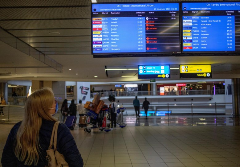 Cancelan casi un centenar de vuelos por fuertes vientos en el aeropuerto de Sídney