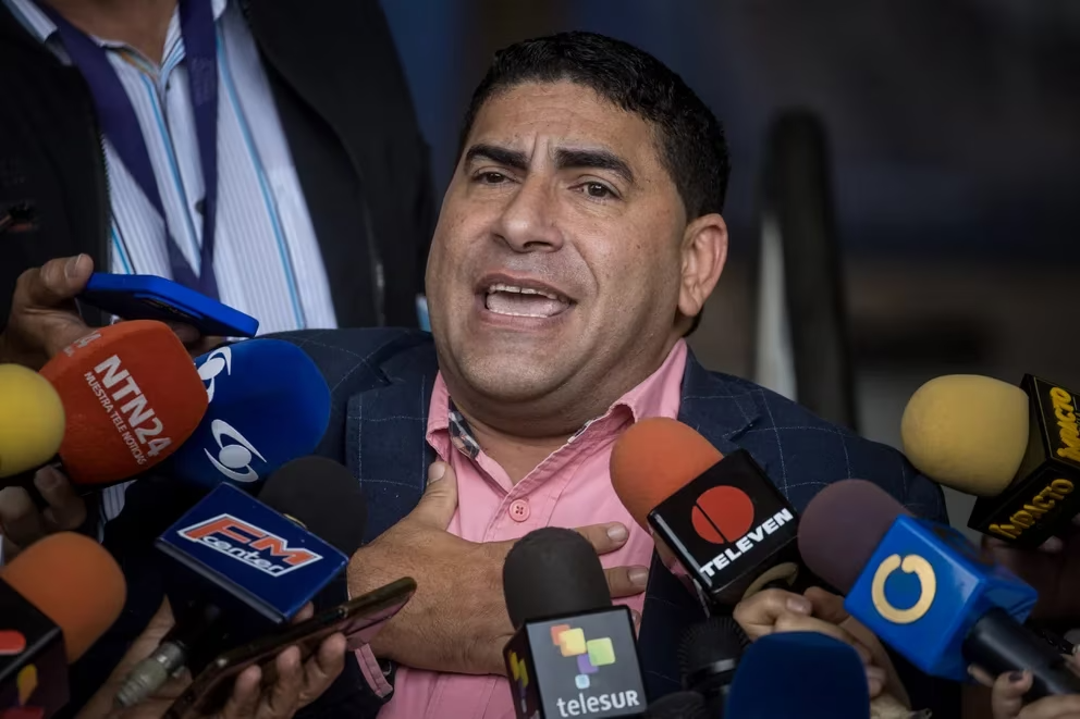 El “alacrán” Luis Ratti aseguró que pronto habrá una “nueva directiva” de Vente Venezuela