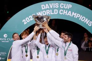 Jannik Sinner certificó el título de la Copa Davis para Italia