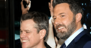 Abogada demanda a Ben Affleck y Matt Damon por espiarla y crear exitosas películas