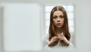 Un asesinato destroza la paz de una familia en esta miniserie sueca recién estrenada en Netflix