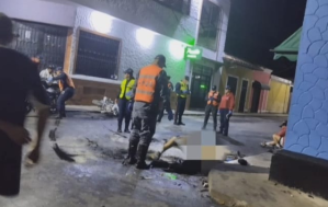 Dos jóvenes calcinados y uno gravemente herido dejó choque de tres motos en Táchira