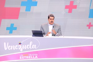 Maduro comparó la Primaria con proceso paralizado por tribunal de EEUU