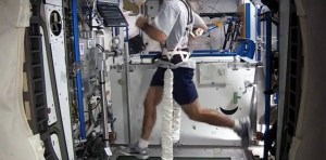 Un hito en el espacio: la Nasa logró convertir orina y sudor en agua potable