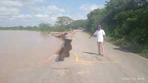 Concejal en Barinas denunció estado de la carretera entre Puerto de Nutrias y Bruzual