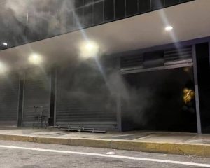 Incendio de magnitud se registró en centro comercial del centro de Barquisimeto