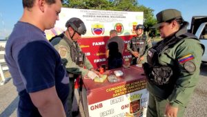Agarraron a concejal tachirense con casi 52 kilos de presunta cocaína oculta en su camioneta (FOTOS)